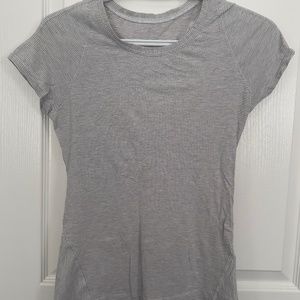 Lululemon Pedal To The Medal Short Sleeve